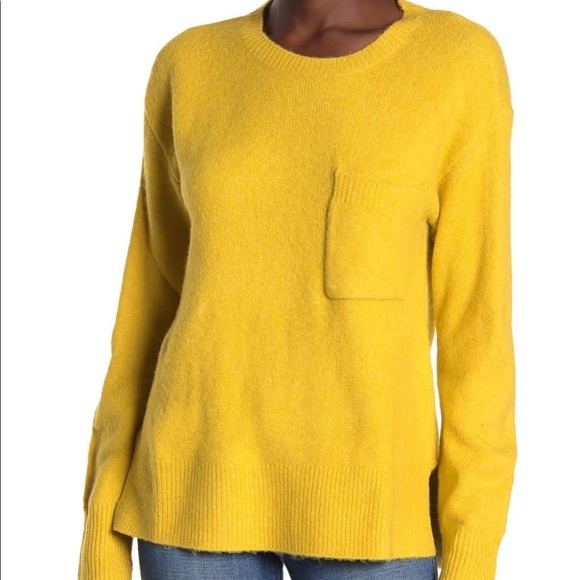 Sanctuary Sweaters - NWOT Sanctuary Fuzzy Knit Pocket Scoop Neck Pullover Sweater in Yellow Size XL